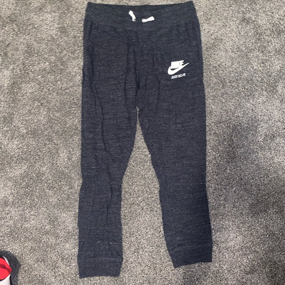 Nike cropped sweats